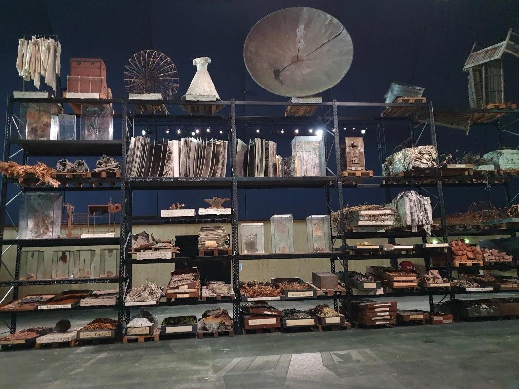 Photo relative à Anselm KIEFER pour Paul Celan au Grand Palais Éphémère